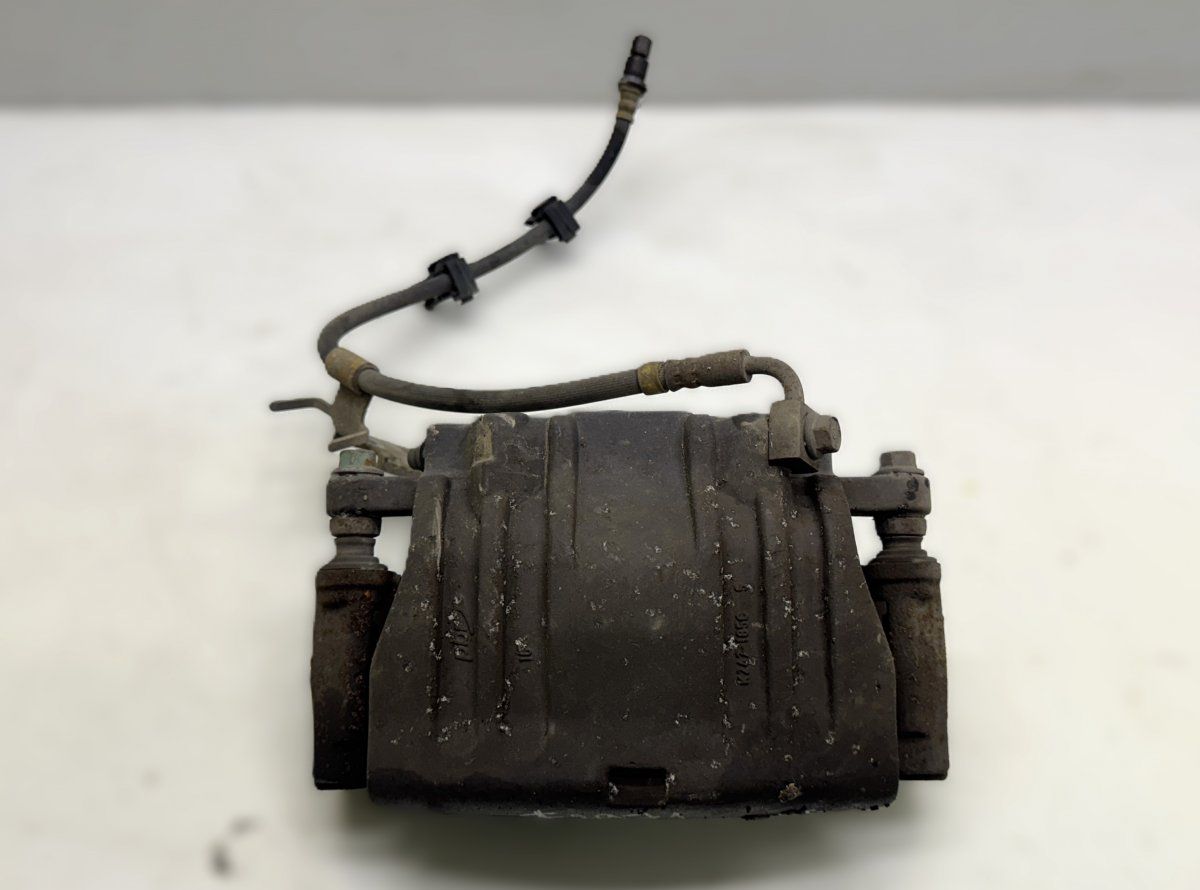 P68088287 68088287 Brake caliper Front  left CHRYSLER 300C II (2010-2023)