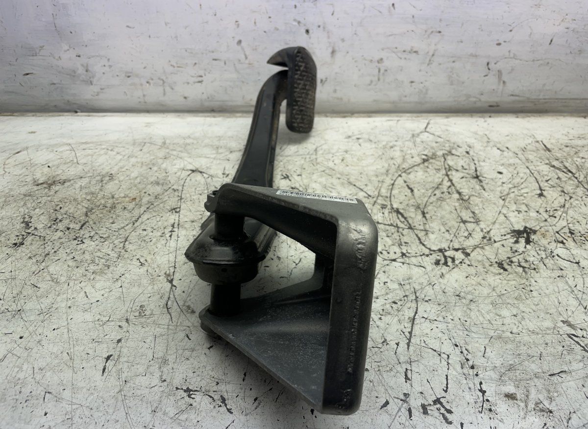 Brake pedal MERCEDES-BENZ GL-CLASS (X164) (2006-2012)