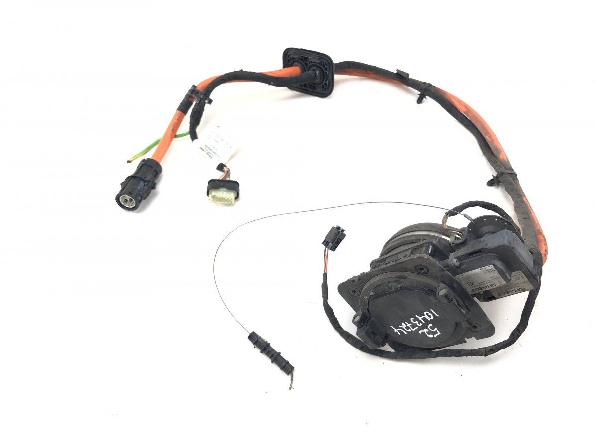 A2055402183 Battery charging port / dock MERCEDES-BENZ C-CLASS (W205) (2013-2021)