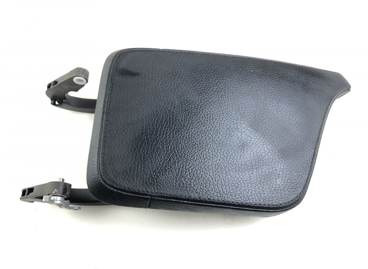 39827534 Armrest cover front VOLVO S90 / V90 (2016-)