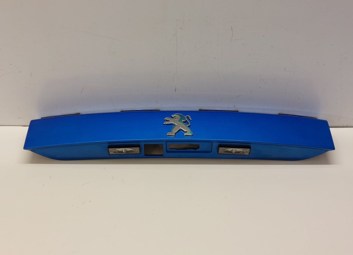 9828080080 9828080180 MOU22782 GEO052047 Bootlid / tailgate moulding PEUGEOT 2008 II (P24) (2019-)