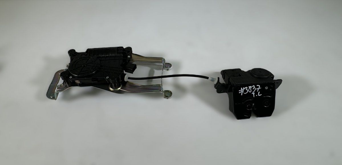 81230D3100 81230-C0100 81230C0100 Bootlid / tailgate lock HYUNDAI NEXO (FE) (2018-)