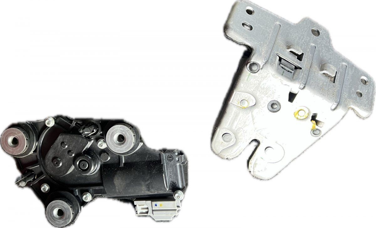 31484594 Bootlid / tailgate lock VOLVO S90 / V90 (2016-)