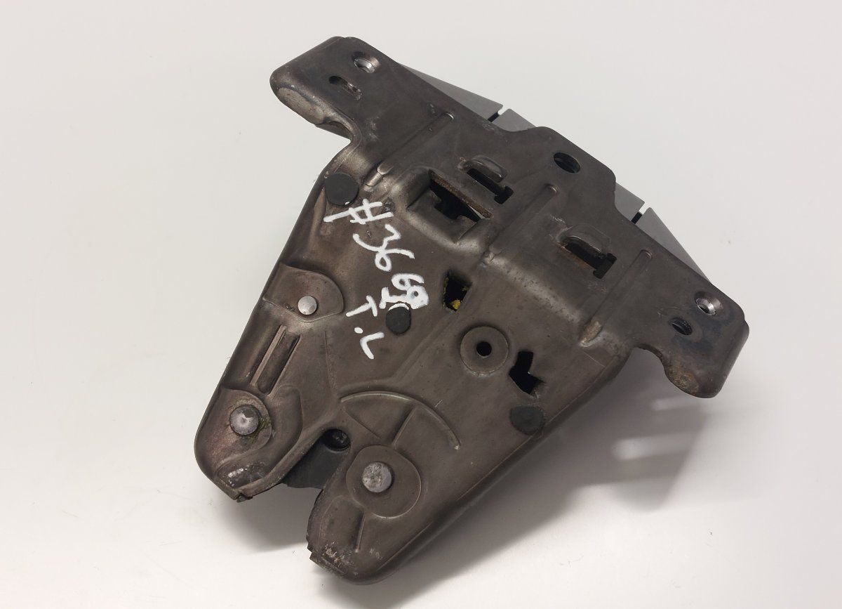 31484600 A080105 Bootlid / tailgate lock VOLVO S90 / V90 (2016-)