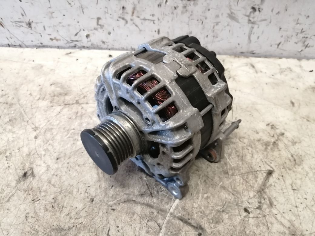 Alternator VW GOLF SPORTSVAN (AM1) (2014-)