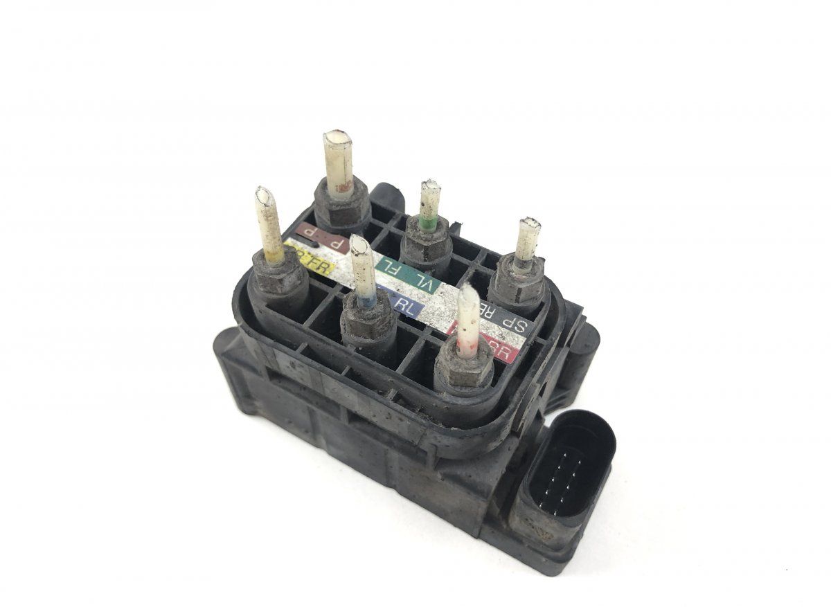 A2123200358 Air suspension valve block MERCEDES-BENZ S-CLASS (W221) (2005-2013)
