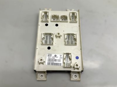 68154472AB Body control module (BCM) CHRYSLER 300C II (2010-2023)