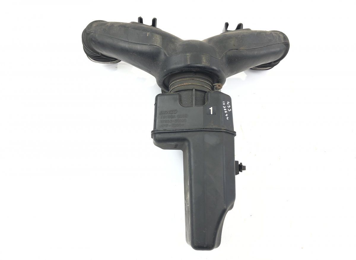 1787538011 Air intake resonator box LEXUS LS (XF40) (2006-2017)