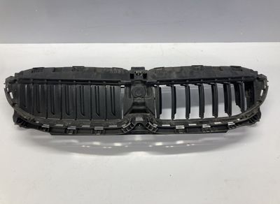 18715610 5811R1001 988164602 Воздуховод передний, другой BMW 5 (G30, G31) (2016-2024)
