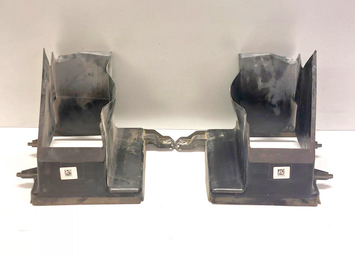 51747475271 51747475272 Air duct front left BMW 7 (G11, G12) (2015-2022)