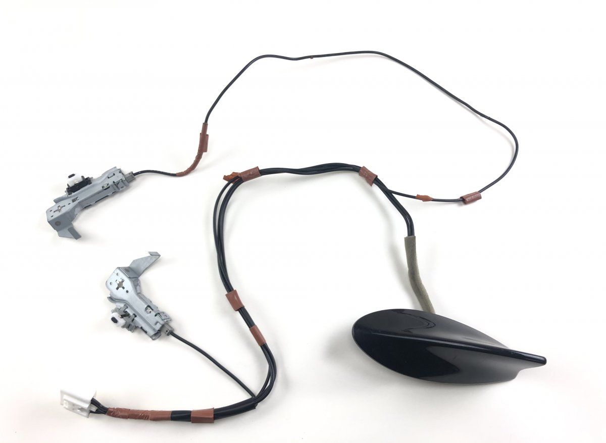 8676058010 Aerial LEXUS ES VII (2018-)