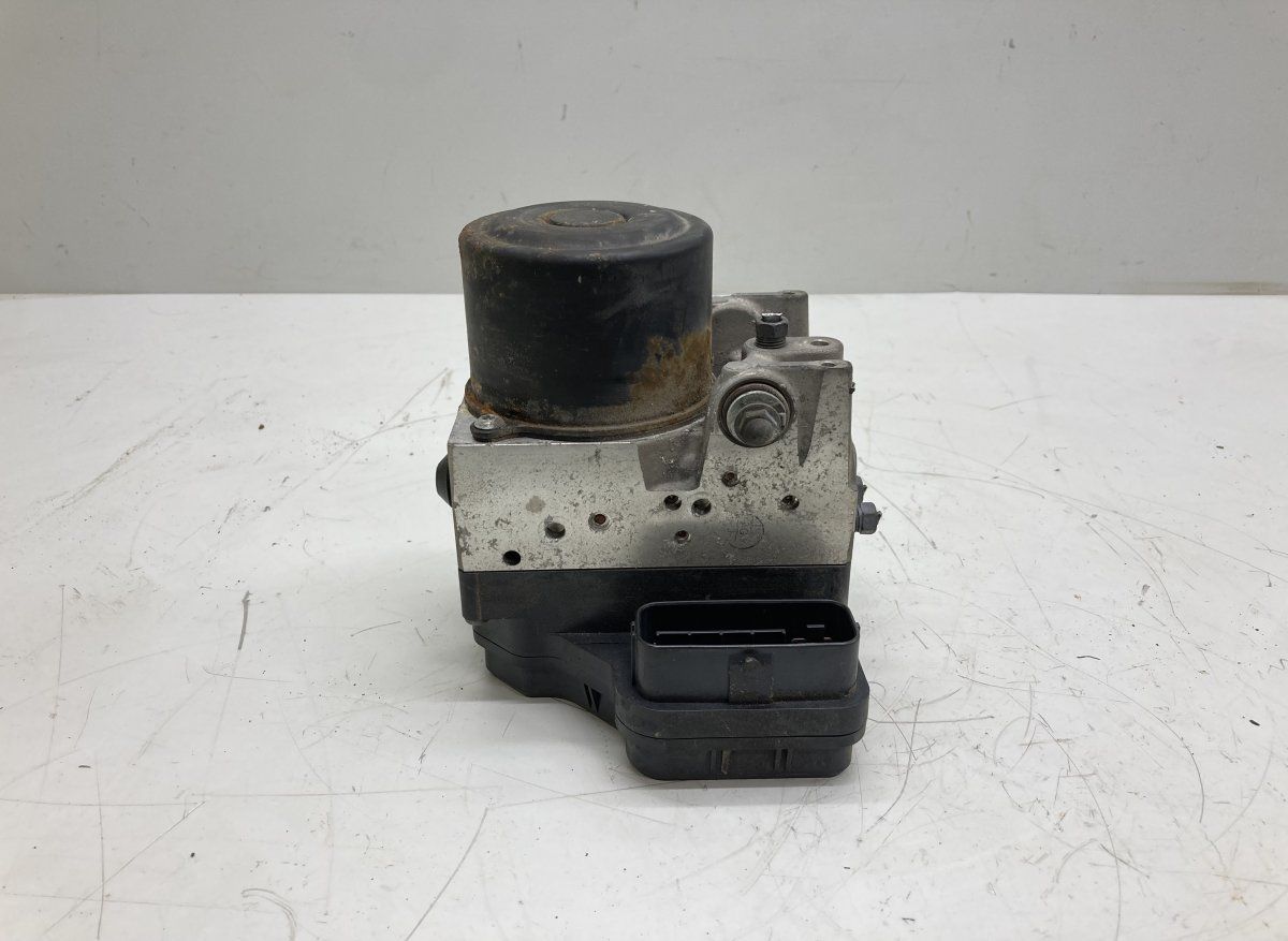4454030110 ABS hydraulic unit / pump LEXUS GS III (2005-2011)