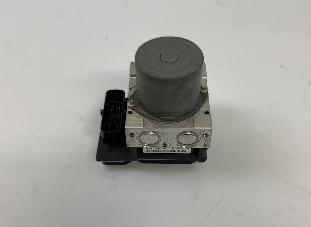 8K0907379 ABS hydraulic unit / pump AUDI A5 (B8) (2007-2016)
