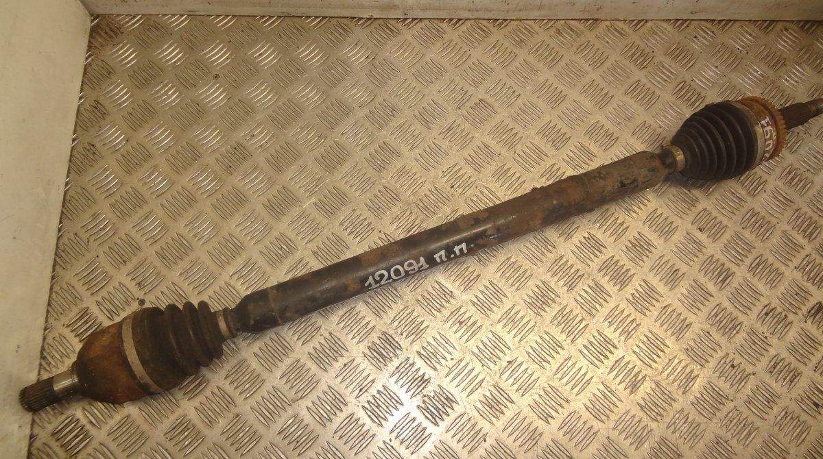 Drive Shaft Front Right                                    KIA CEE&#39;D II (JD) (2012-2018)