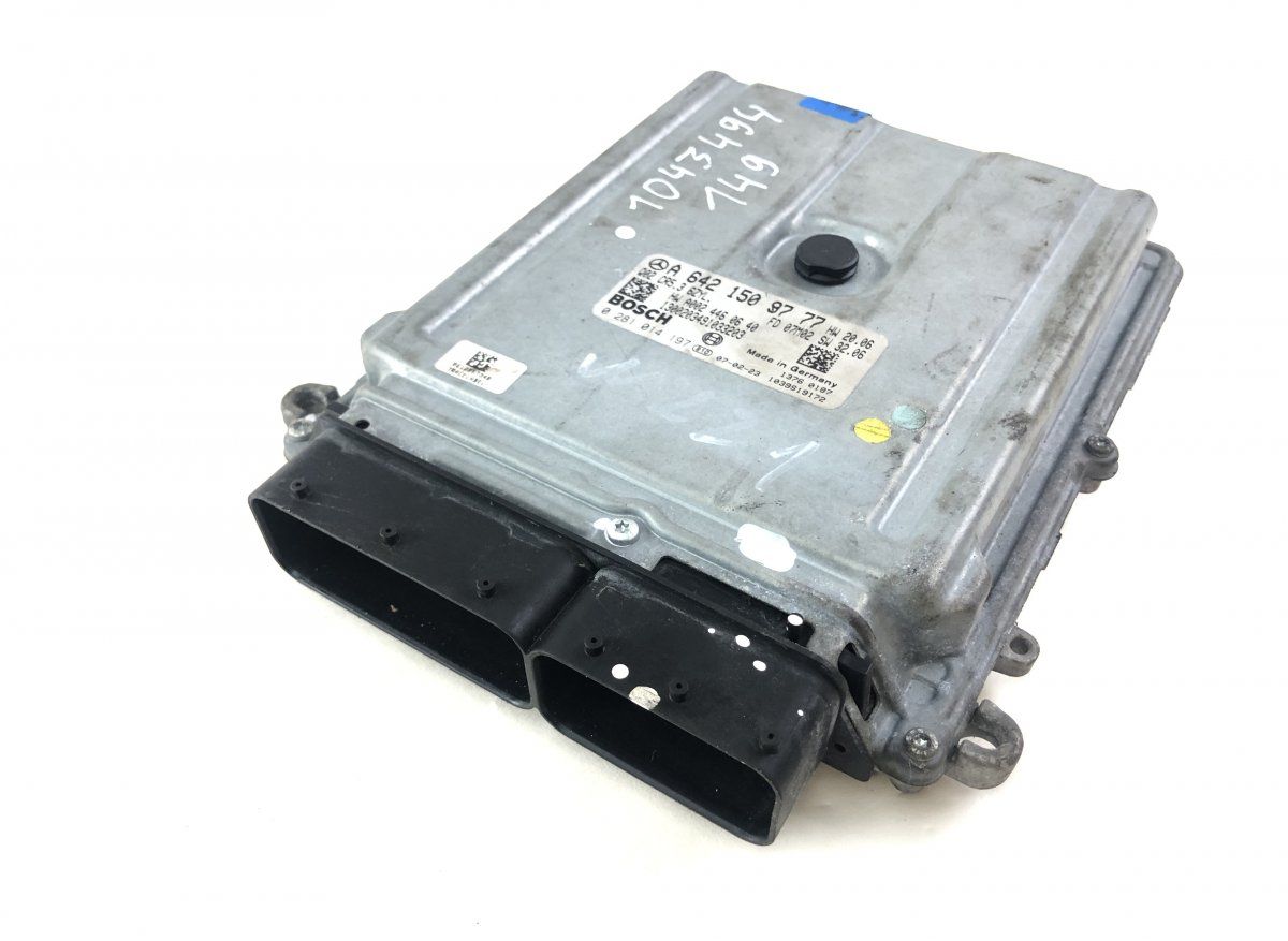 0281013212 0281014197 Engine Control Unit / module (ECU) MERCEDES-BENZ S-CLASS (W221) (2005-2013)