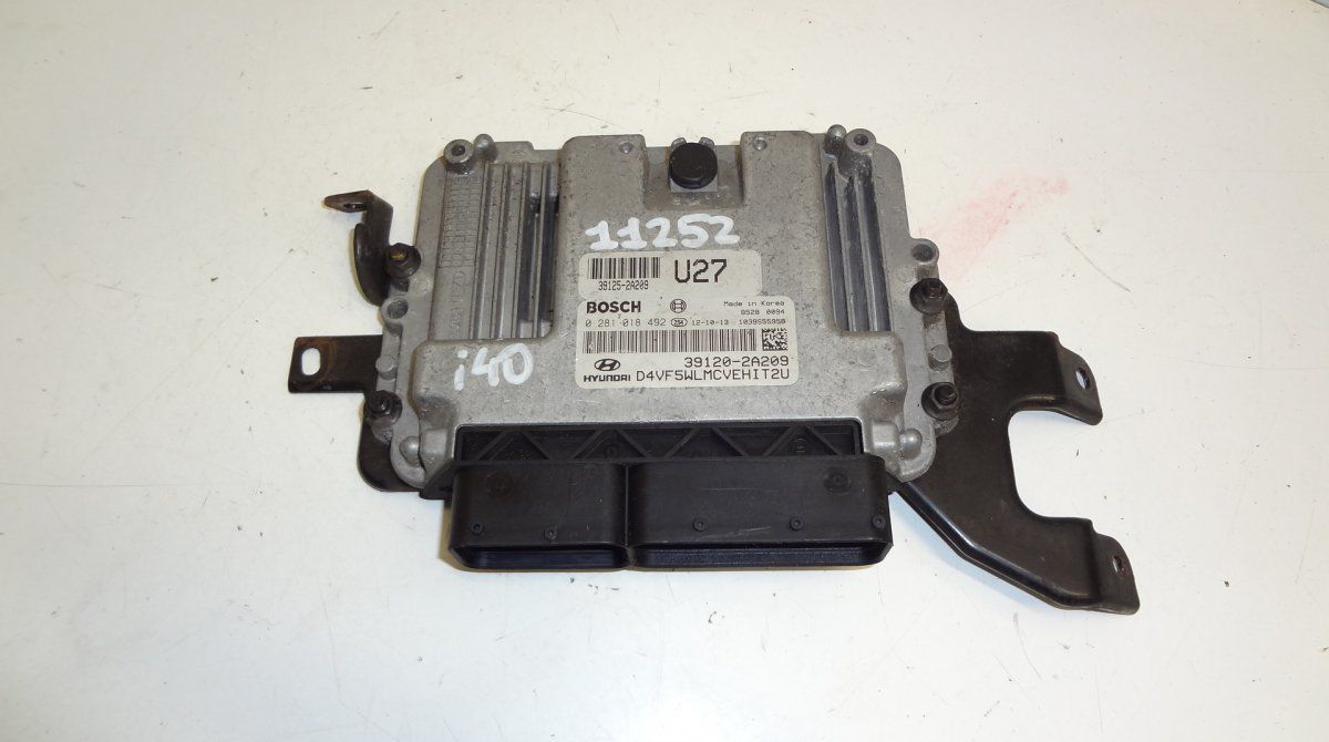 0281018492 Engine Control Unit / module (ECU) HYUNDAI i40 (VF) (2011-2019)