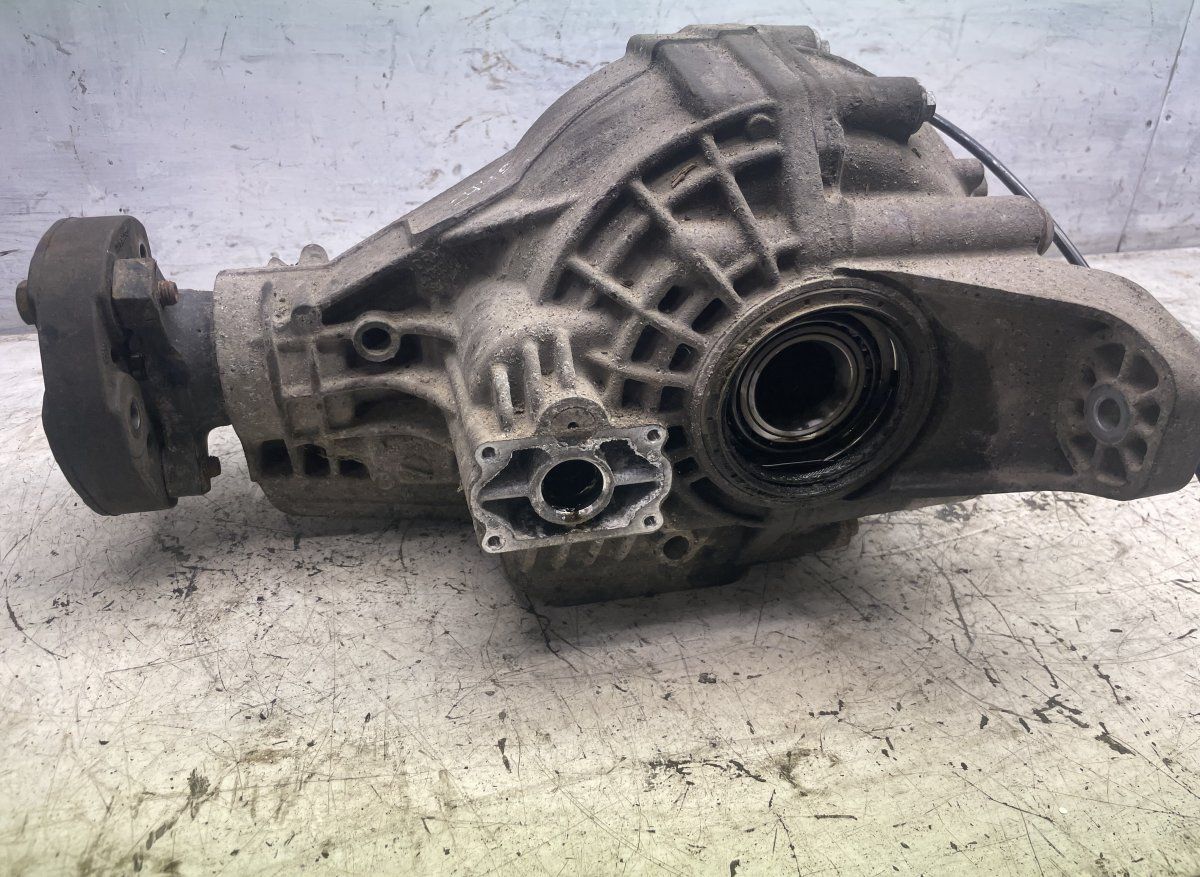 Rear axle differential MERCEDES-BENZ GL-CLASS (X164) (2006-2012)
