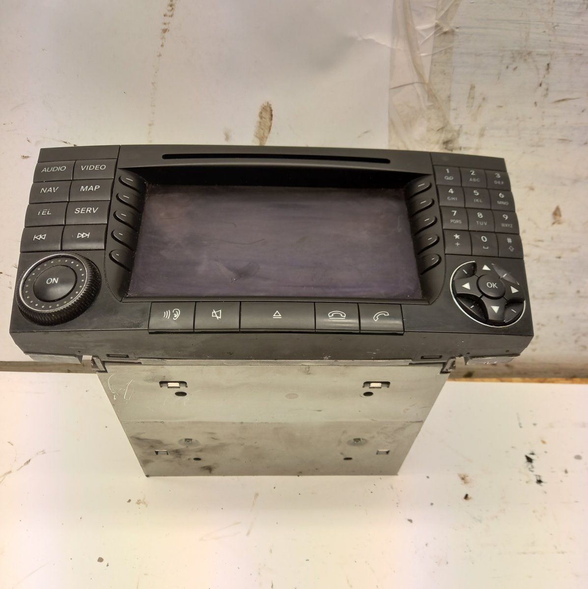A2118202197 A2118202197001 Radio MERCEDES-BENZ E-CLASS (W211) (2002-2009)
