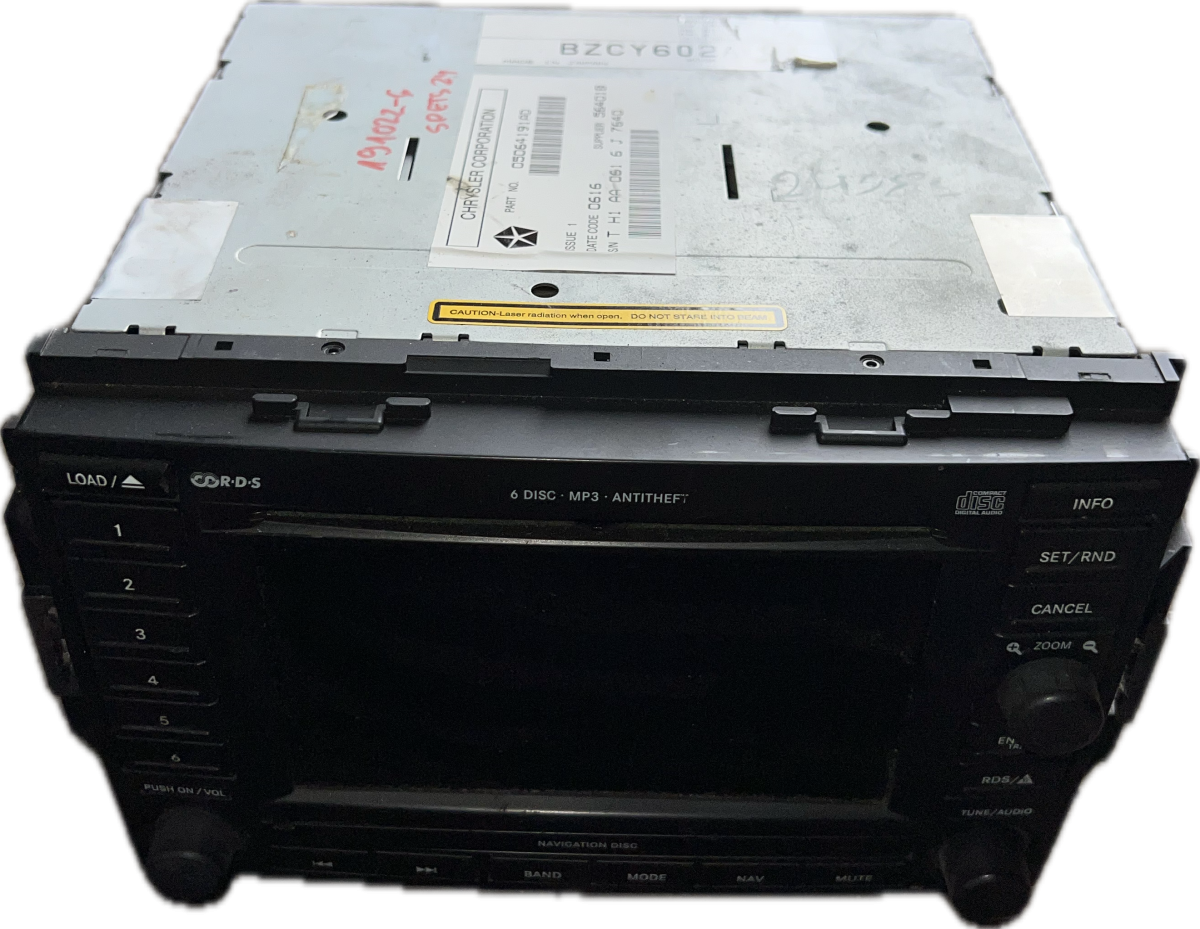 05064191AD Radio CHRYSLER 300C I (2004-2010)