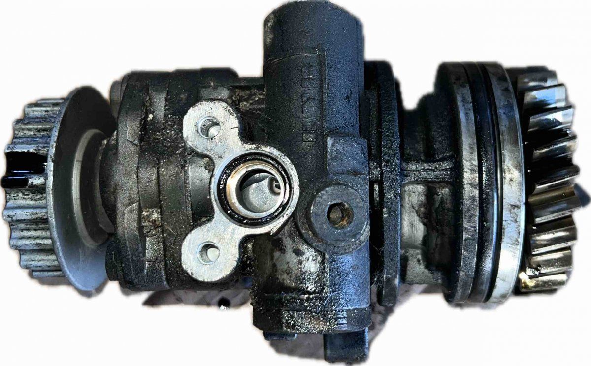 Power steering pump VW TOUAREG I (7L) (2002-2010)