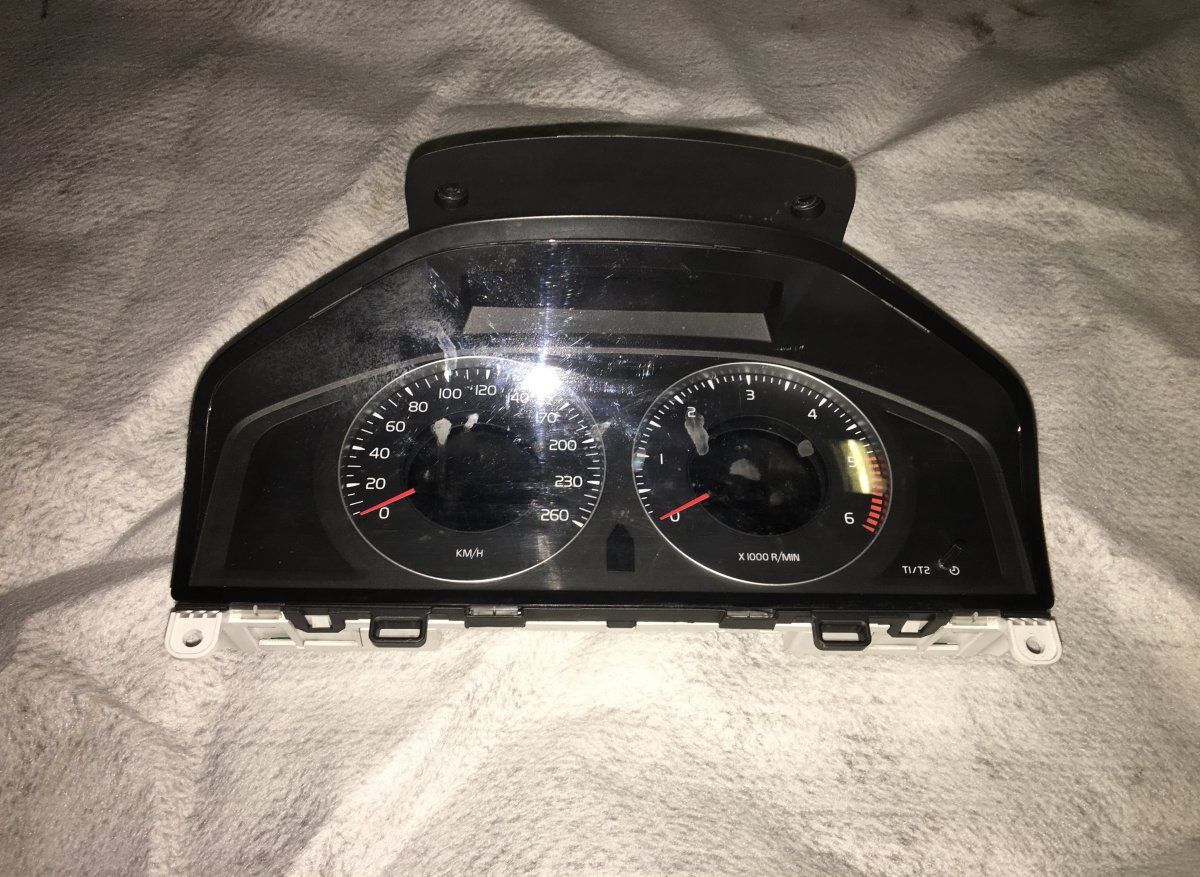Instrument Cluster VOLVO V70 III (BW) (2007-2016)