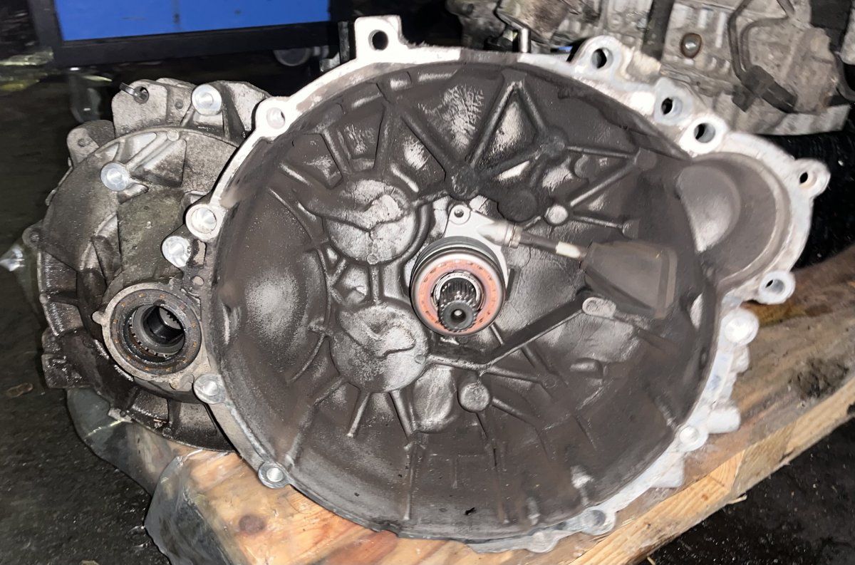 Gearbox VOLVO S60 I (RS) (2000-2010)
