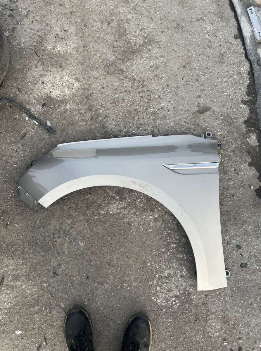 631010796R 631015392R Fender Front Left RENAULT MEGANE IV (B9A/M) (2015-)