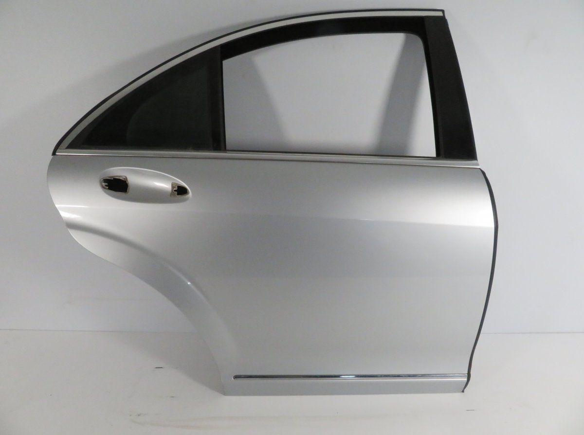 A2217300405 A2217302418 A2217300220 A22173502719051 A2217350271 Door Rear Right MERCEDES-BENZ S-CLASS (W221) (2005-2013)
