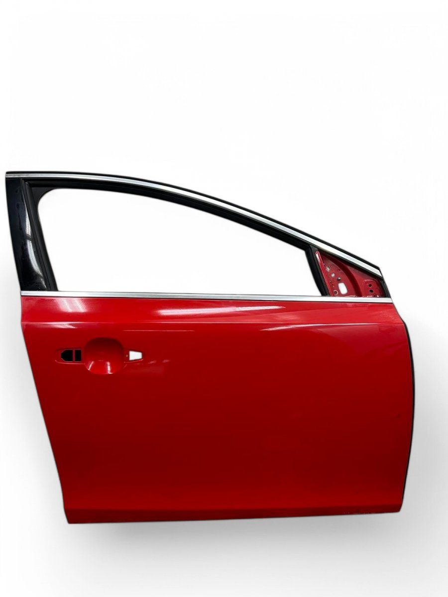 32321019 Door Front Right VOLVO V40 (2012-2019)