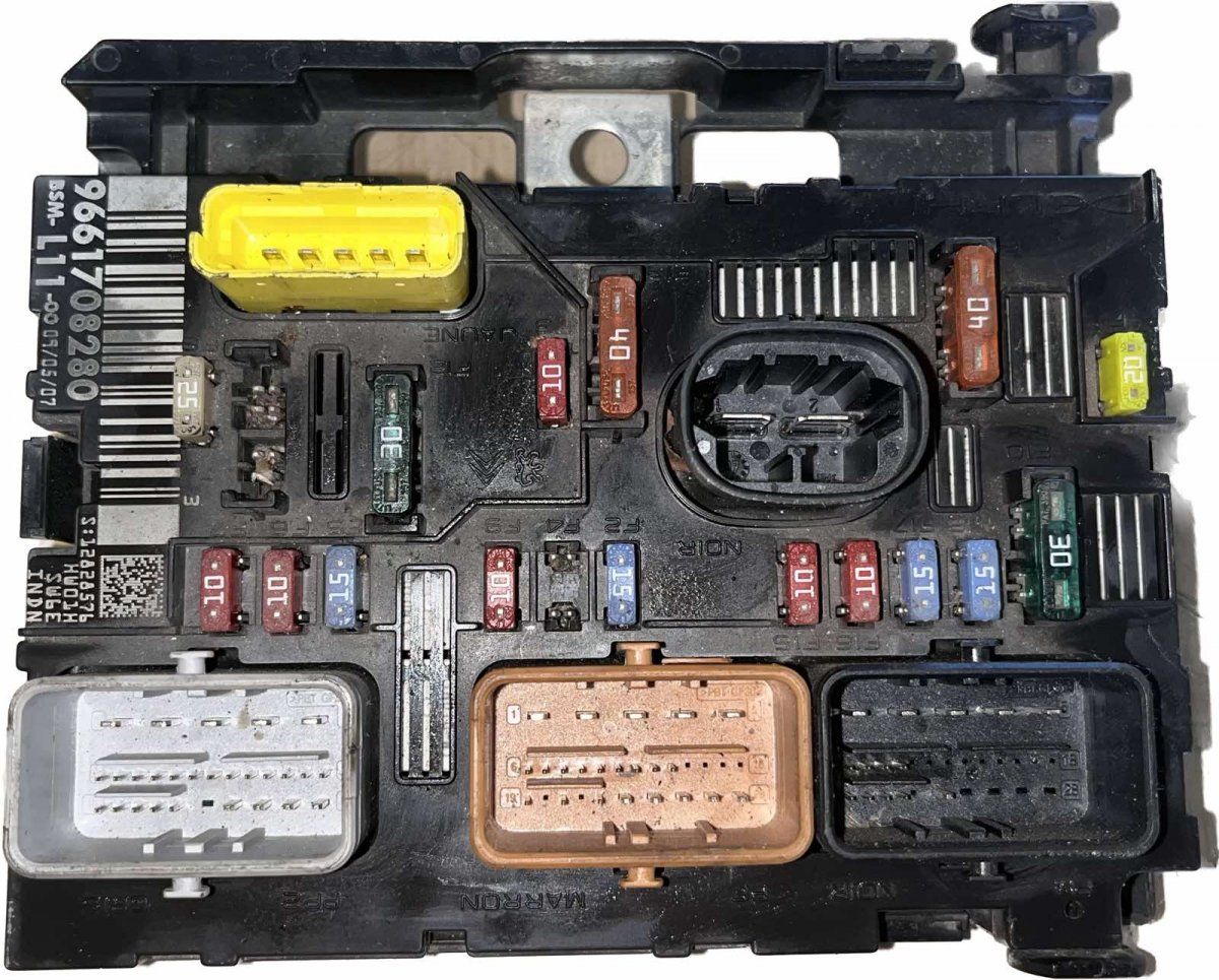 Body control module (BCM) PEUGEOT 207 (2006-2014)