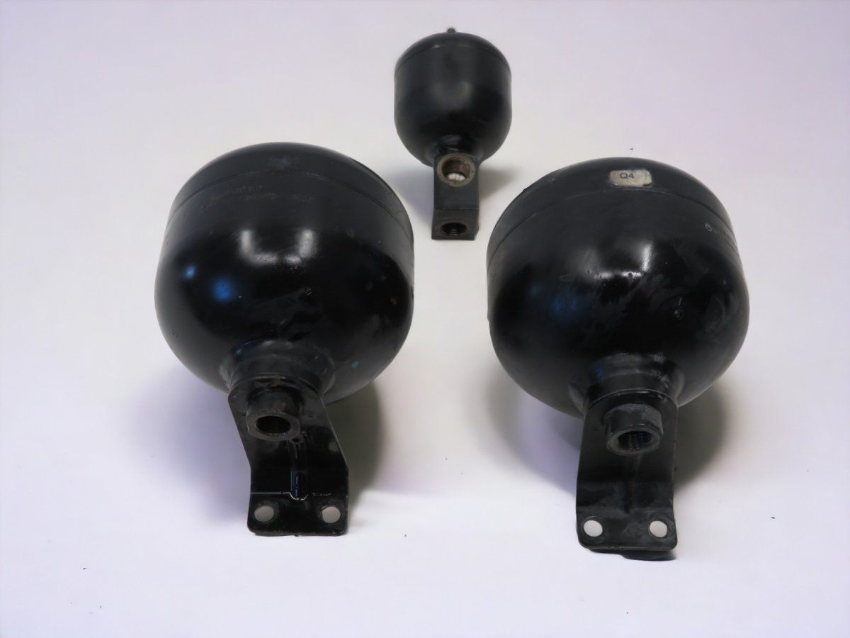 A2203270115 Air suspension / self-levelling suspension, other MERCEDES-BENZ SL-CLASS (R230) (2001-2012)