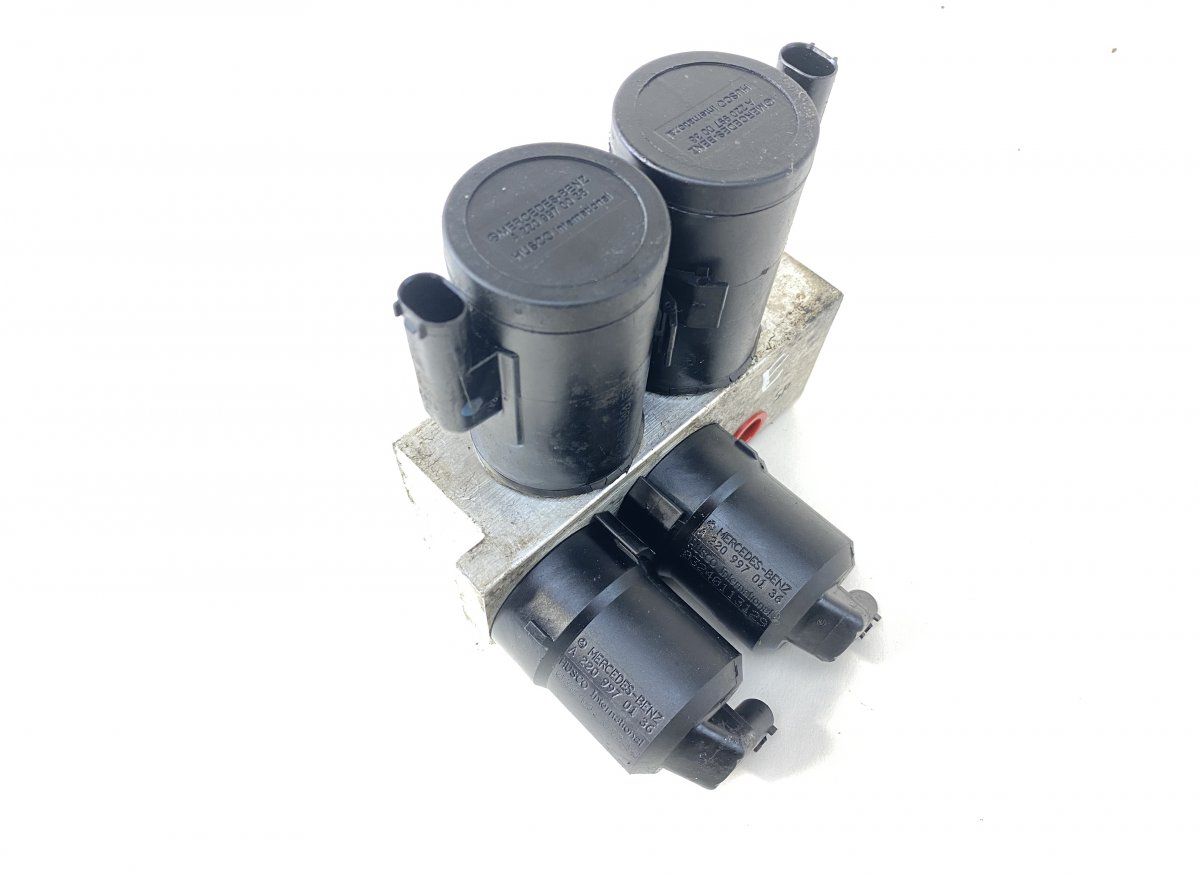 A2203200358 A2203201258 Air suspension / self-levelling suspension, other MERCEDES-BENZ SL-CLASS (R230) (2001-2012)