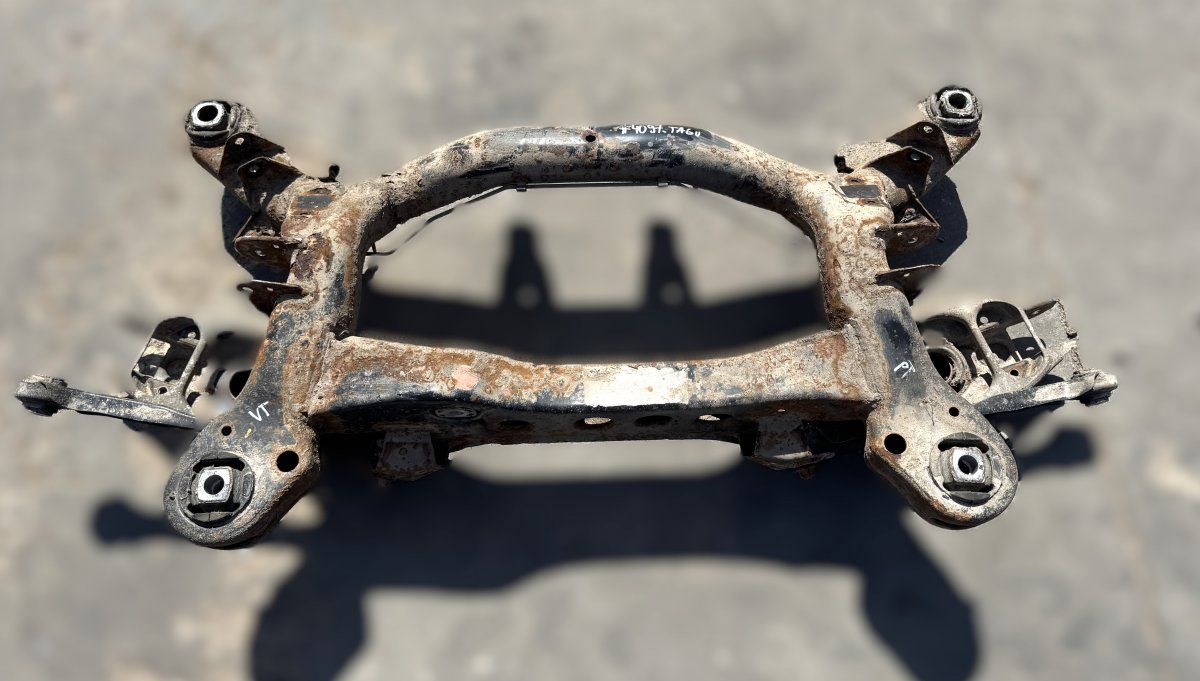 33316783715 Rear axle Beam BMW 3 (E90, E91, E92, E93) (2005-2011)