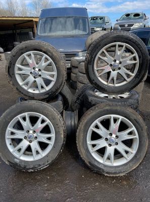 Jeu de jantes 7JX18 ET49 D67.1 5X108 avec pneus, 4 pièces, pour Volvo XC90 I (2002-2014)