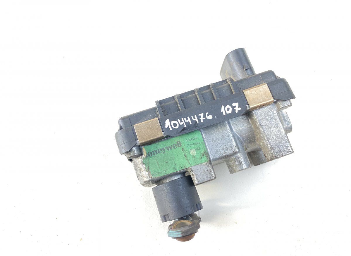 G219 G277 G013 G001 G-219 G-277 G-013 G-001 Turbocharger control valve / actuator MERCEDES-BENZ GL-CLASS (X164) (2006-2012)