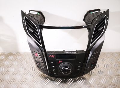 972503ZDD0 972503ZXXX 974103Z000 974203Z000 97250-3ZDD0 Värmarens kontrollpanel HYUNDAI i40 (VF) (2011-2019)