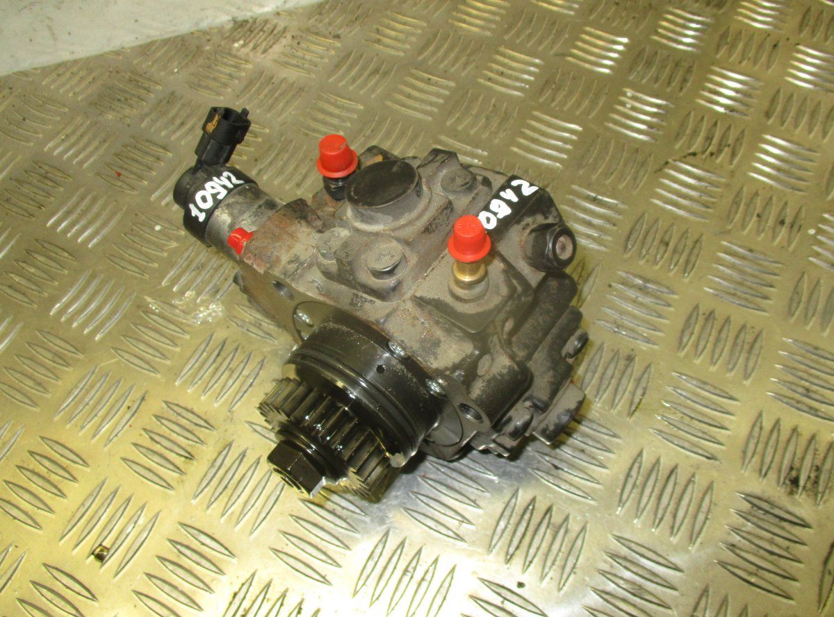 0445010404 Fuel injection pump, diesel RENAULT TRAFIC III (JG, EG, FG) (2014-)