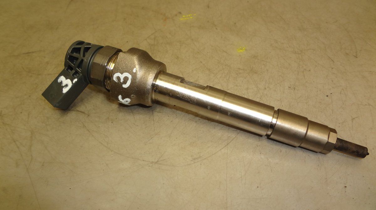 0445110613 Fuel Injector BMW 4 (F32, F33, F36, F82, F83) (2013-2020)