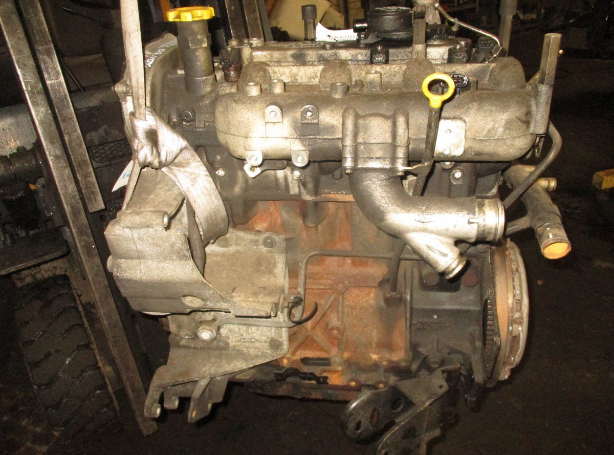 Engine CHRYSLER VOYAGER IV (RG, RS) (2000-2008)