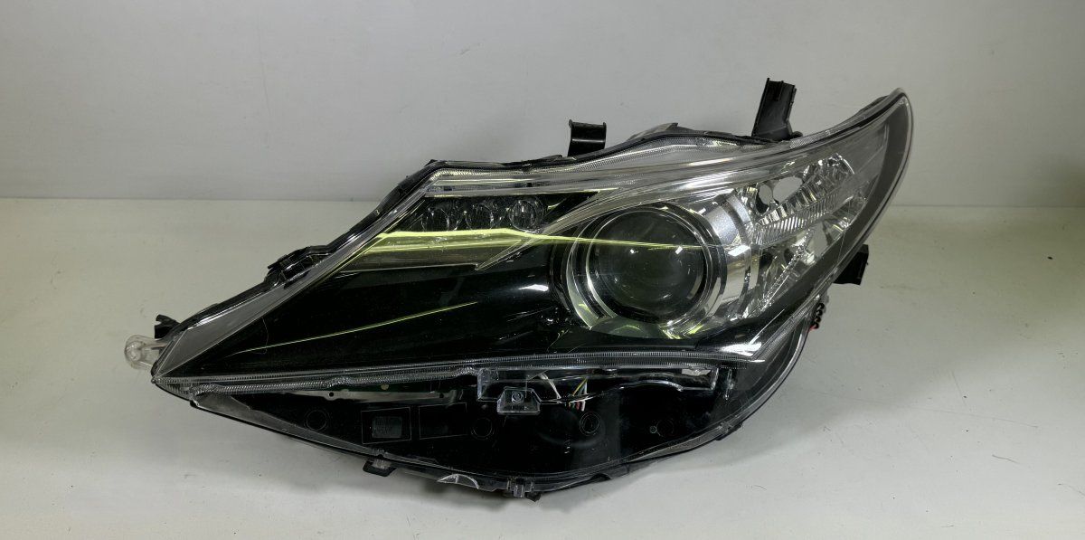 8115002E21 Headlight left TOYOTA AURIS (E18) 2012-2018