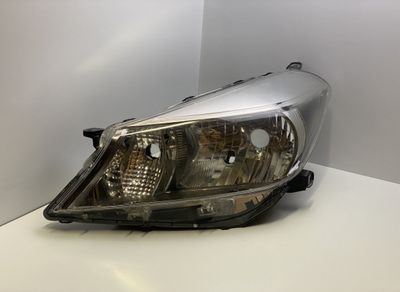 811500D340 Headlight left TOYOTA YARIS III (XP130) (2010-2019)