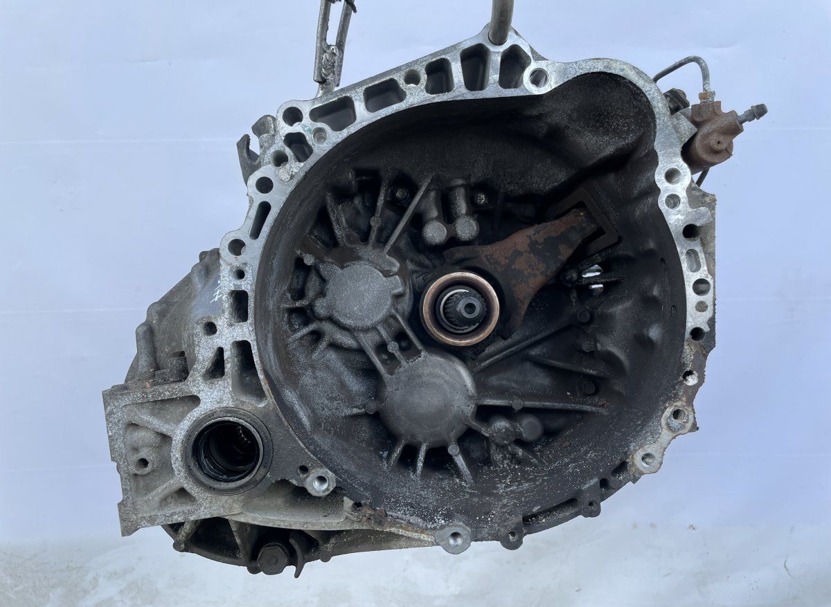 3030020A90 Gearbox TOYOTA AVENSIS (T270) (2009-2018)