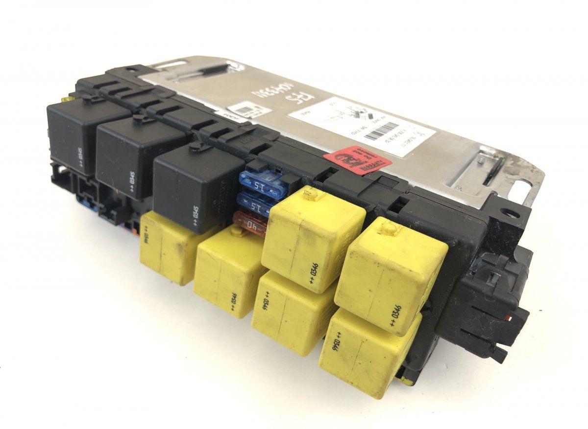 05045117 Fuse box MERCEDES-BENZ SL-CLASS (R230) (2001-2012)