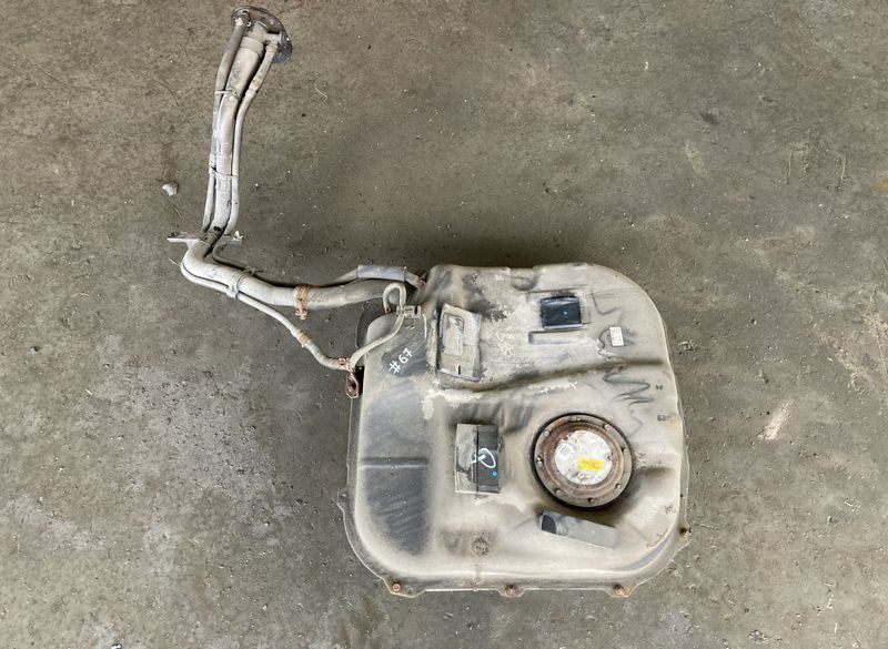 311101H800 31110-1H800 2000C71950 Fuel Tank KIA CEE&#39;D I (ED) (2006-2012)