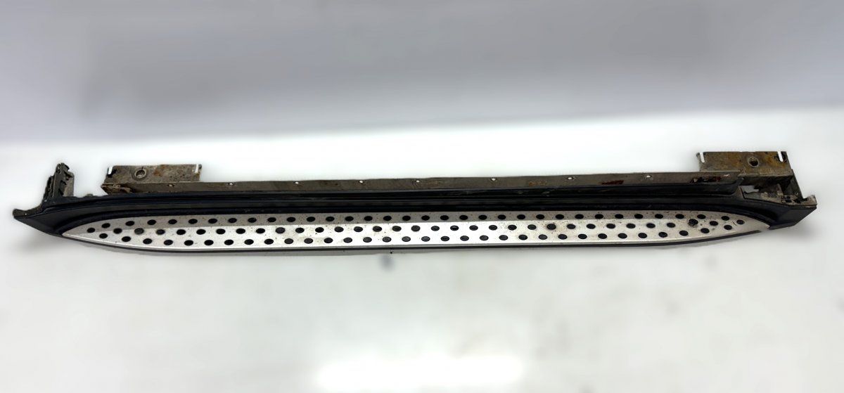 A1646900875 Foot / side step right MERCEDES-BENZ ML-CLASS (W164) (2005-2011)