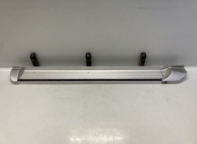 5360A053 Fot / sidosteg vänster MITSUBISHI L200 V / TRITON (KJ, KK, KL) (2014-2023)