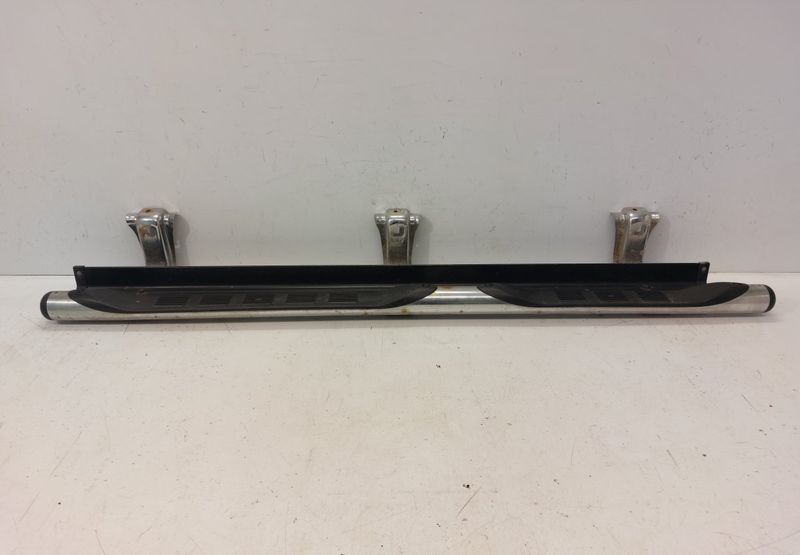 Foot / side step left MITSUBISHI L200 V / TRITON (KJ, KK, KL) (2014-2023)