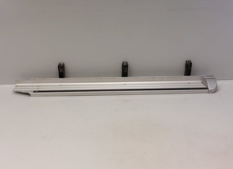 Foot / side step right MITSUBISHI L200 V / TRITON (KJ, KK, KL) (2014-2023)