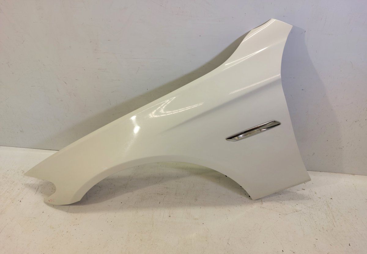 5111720793 Fender Front Left BMW 5 (F10, F11) (2010-2017)