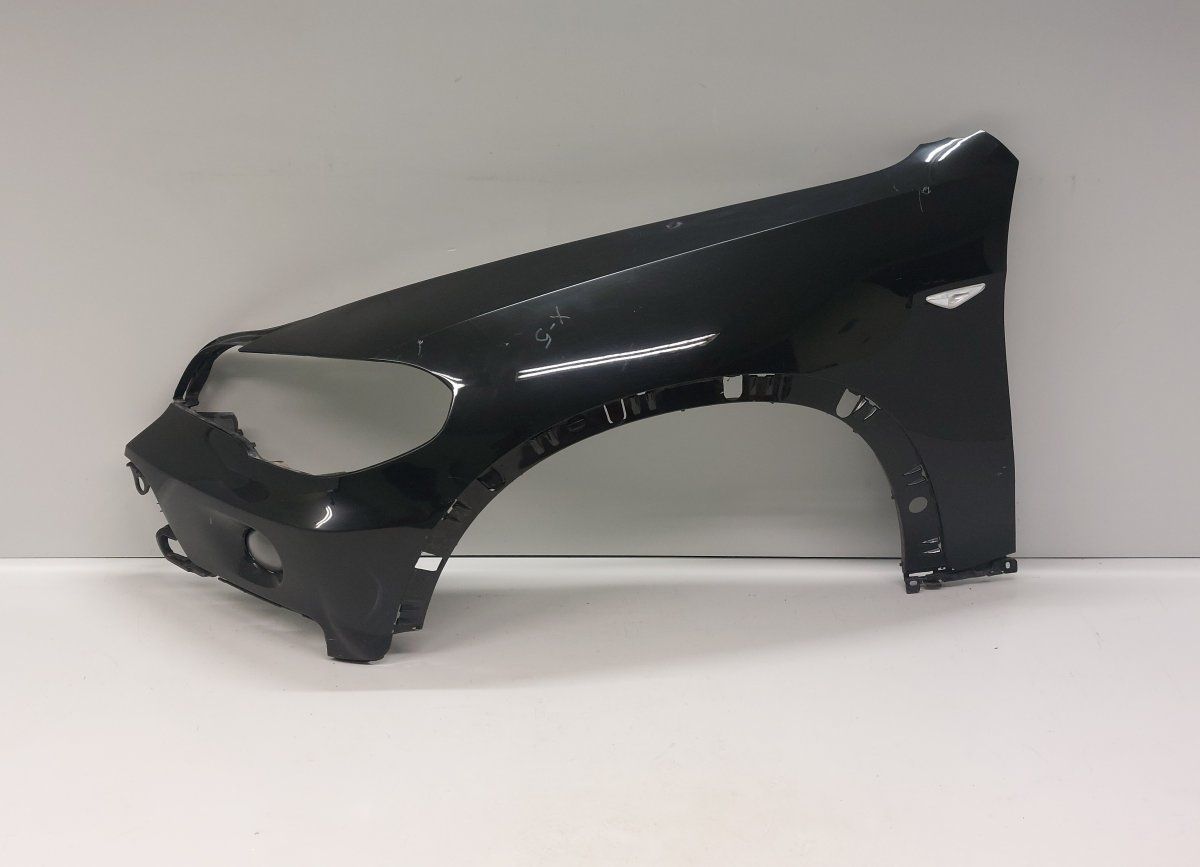 51657178393 715-BM77030-02 Fender Front Left BMW X5 (E70) (2007-2013)